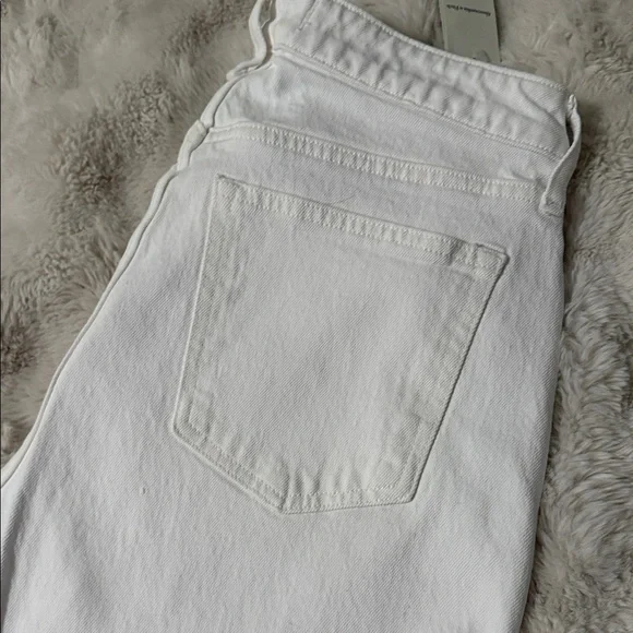 White Denim Jeans- BRAND NEW W TAGS ABERCROMBIE 90'S RELAXED HIGH RISE CURVE LOV - Picture 14 of 14